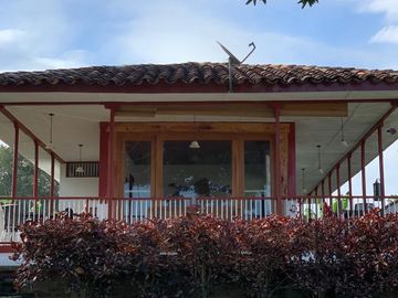 Venta finca autosostenible  Agro-Turística en Pueblo Tapao, Montenegro Quindío