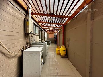 LOS ANDES - VENDE CASA ESQUINA 3D 2B 3E BARRIO ORIENTE II