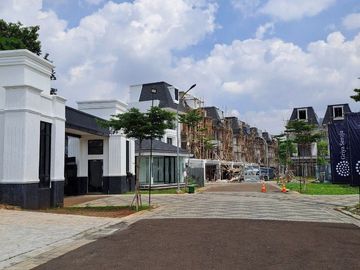 DIJUAL RUMAH MEWAH MURAH NYAMAN DI PESANGGRAHAN JAKARTA SELATAN DEKAT REMPOA BLOK M