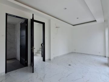 DIJUAL RUMAH MEWAH MURAH NYAMAN DI PESANGGRAHAN JAKARTA SELATAN DEKAT REMPOA BLOK M