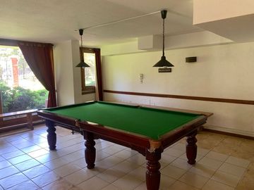 Depto de 3 dormitorios y 3 baños + servicios - Providencia
