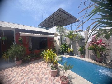 VILLAMIL PLAYAS VENDO HERMOSA CASA DE UNA PLANTA A 50 METROS DEL MAR