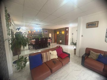 VILLAMIL PLAYAS VENDO HERMOSA CASA DE UNA PLANTA A 50 METROS DEL MAR