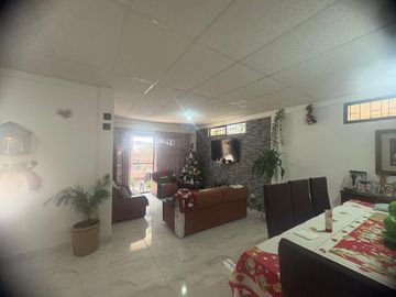 VILLAMIL PLAYAS VENDO HERMOSA CASA DE UNA PLANTA A 50 METROS DEL MAR
