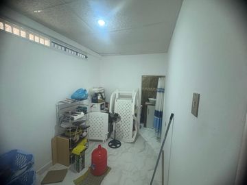 VILLAMIL PLAYAS VENDO HERMOSA CASA DE UNA PLANTA A 50 METROS DEL MAR