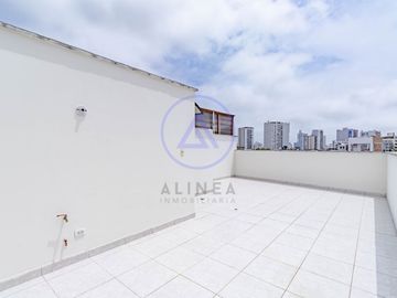 SE VENDE DÚPLEX CON TERRAZA PRIVADA EN PUEBLO LIBRE – 2 PISOS + TERRAZA + AIRES