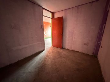 Casa De 3 Pisos En Av De Doble Via En San Pedro - Carabayllo