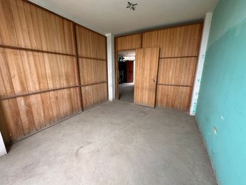 Casa De 3 Pisos En Av De Doble Via En San Pedro - Carabayllo