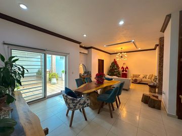 Villa Lirios