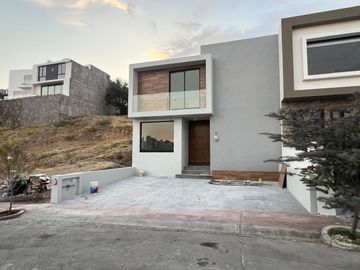 CASA NUEVA EN VENTA FRACCIONAMIENTO RIO ALTOZANO