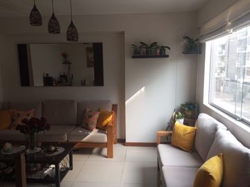 Venta De Amplio Departamento En La Calera Surquillo
