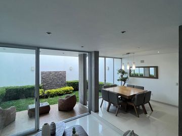 Casa en Venta en La Cima, Zapopan – Ubicación, Comodidad y Seguridad