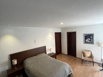 Casa en Venta en La Cima, Zapopan – Ubicación, Comodidad y Seguridad