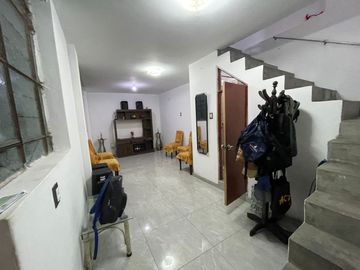 Venta De Casa En Quinta . Av. Cajamarca - Rimac