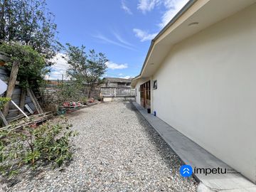 Casa con terreno en venta en el pedestal