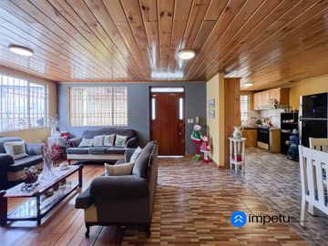 Casa con terreno en venta en el pedestal