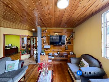 Casa con terreno en venta en el pedestal