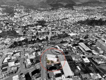 Casa con terreno en venta en el pedestal