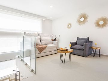Penthouse de Lujo con Doble Jacuzzi y Terrazas Privadas