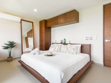 Penthouse de Lujo con Doble Jacuzzi y Terrazas Privadas