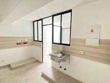 SE VENDE DEPARTAMENTO DE ESTRENO EN SAN ISIDRO - 2DO PISO
