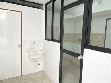 SE VENDE DEPARTAMENTO DE ESTRENO EN SAN ISIDRO - 2DO PISO