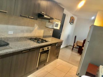 VENDO SUITE AMOBLADA, PISO 1 SECTOR MALL CCI.