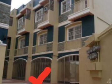 FOR SALE 2 units RFO TOWNHOUSE 3 FLOORS IN CALAMBA LAGUNA (Clean Title on hand)