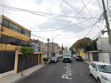 Excelente propiedad para inversión. Iztacalco