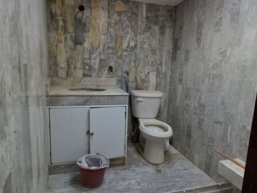 EXCELENTE OPORTUNIDAD DE INVERSIÓN  CASA EN REMODELACION. COL. ARBOLEDAS DE GUADALUPE