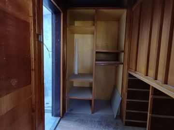 EXCELENTE OPORTUNIDAD DE INVERSIÓN  CASA EN REMODELACION. COL. ARBOLEDAS DE GUADALUPE