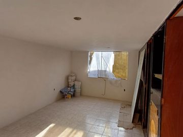 EXCELENTE OPORTUNIDAD DE INVERSIÓN  CASA EN REMODELACION. COL. ARBOLEDAS DE GUADALUPE