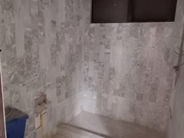 EXCELENTE OPORTUNIDAD DE INVERSIÓN  CASA EN REMODELACION. COL. ARBOLEDAS DE GUADALUPE