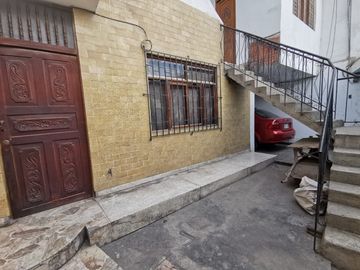 CASA A PRECIO DE TERRENO EN URB. MANGOMARCA SJL