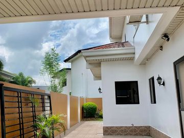 534sqm Corner Lot with 3 Bedroom 2-Storey House for SALE with pool in Angeles City near CLARK