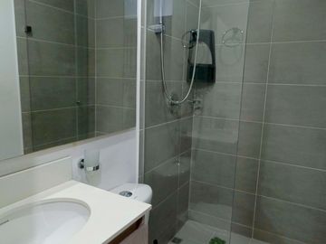VENTA DE APARTAMENTO HACIENDA NIQUIA CON PARQUEADERO Y CUARTO UTIL