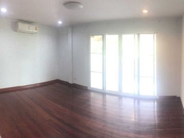 Single house for sale Muang Thong Village 2/3 Soi Phatthanakan 53