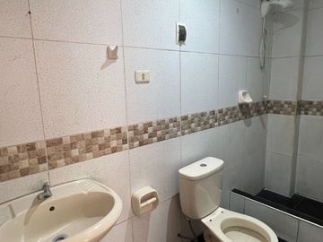 VENDO 5 DEPARTAMENTOS EN EDIFICIO UBICADO EN URB. LAS GARDENIAS DE PRO - LOS OLIVOS
