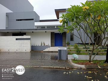 Dijual Rumah Emerald Cove Summarecon Gading Serpong Tangerang Cantik Bagus Lokasi Premium Strategis