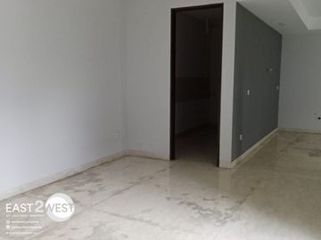 Dijual Rumah Emerald Cove Summarecon Gading Serpong Tangerang Cantik Bagus Lokasi Premium Strategis