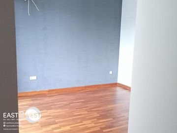 Dijual Rumah Emerald Cove Summarecon Gading Serpong Tangerang Cantik Bagus Lokasi Premium Strategis