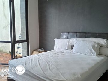 Dijual Rumah Emerald Cove Summarecon Gading Serpong Tangerang Cantik Bagus Lokasi Premium Strategis