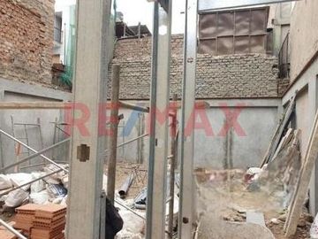 TERRENO COMERCIAL EN VENTA EN LINCE
