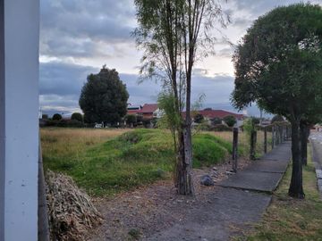 Vendo Hermoso Terreno Esquinero en Bohíos de Jatumpamba