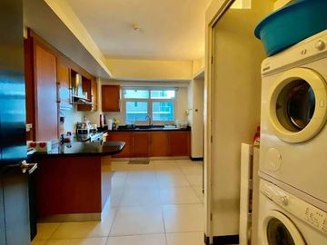 🏢 FOR SALE: Semi-Furnished Corner Unit in Mahogany Tower, One Serendra, BGC 🌟