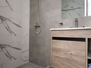 VENTA  OPORTUNIDAD HERMOSO DEPARTAMENTO CENTRICO
