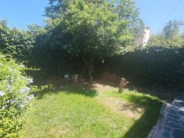 VENTA HERMOSA CASA EN PH INDEPENDIENTE- CENTRICA 4 DORMITORIOS