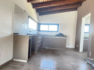 VENTA  OPORTUNIDAD HERMOSA CASA , VILLA SANTA CRUZ DEL LAGO