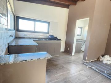 VENTA  OPORTUNIDAD HERMOSA CASA , VILLA SANTA CRUZ DEL LAGO