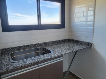 VENTA  OPORTUNIDAD HERMOSA CASA , VILLA SANTA CRUZ DEL LAGO